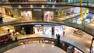 Ανοίγουν ή όχι; H οριστική απόφαση για τα εμπορικά κέντρα