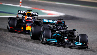 Formula 1: Συγκλονιστική μάχη με νικητή τον Χάμιλτον στο Μπαχρέιν