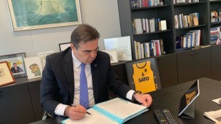 Ο Μαργαρίτης Σχοινάς και η φανέλα του Άρη