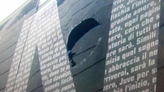 Επιτέθηκαν στο πούλμαν της Γιουβέντους!