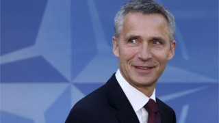 ΝΑΤΟ: Επιδιώκουμε συνολική λύση στην τραγωδία των μεταναστών στη Μεσόγειο