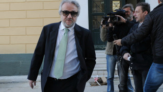 Προθεσμία σε Σταθόπουλο, απολογείται ο Κομπότης