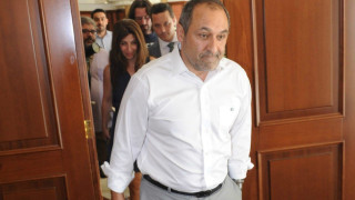 Μιλάει και «ντοπάρει» ο Παπαθανασάκης