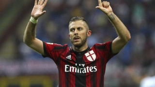 Καμπάνα τεσσάρων αγωνιστικών για Μενέζ