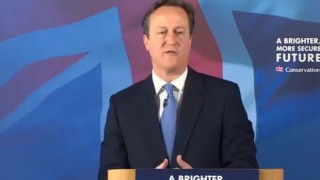 Μπέρδεψε την ομάδα που υποστηρίζει ο Κάμερον! (video)