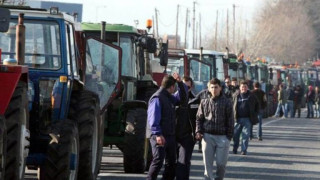 Στους δρόμους οι αγρότες της Πέλλας -Ζητούν άμεση αποζημίωση στο 100%