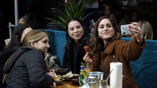 Ευρωπαϊκού Κέντρου Πρόληψης και Ελέγχου Νόσων: Χωρίς μάσκες και αποστάσεις όσοι είναι εμβολιασμένοι