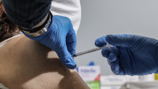 Χανιά: Δεν οφείλονται τελικά στο εμβόλιο τα συμπτώματα της νοσηλεύτριας