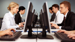 Κ. Χατζηδάκης στην ΕΡΤ: Δεν καταργούνται οκτάωρο και συλλογικές συμβάσεις