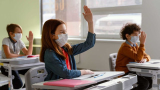 Ανοίγουν αύριο τα σχολεία: Σύγχυση με τα self test -Τι ισχύει