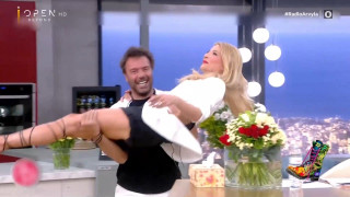 Ράδιο Αρβύλα: Η αλήθεια πίσω από την αποχώρηση του Στράτου Τζώρτζογλου από τη Φάρμα