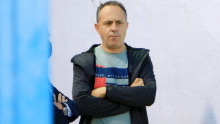 «Να ξυπνήσουμε για να μην είμαστε του... κλότσου και του μπάτσου»