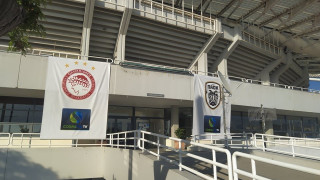 Ηρεμία εξω από το ΟΑΚΑ πριν τον τελικό