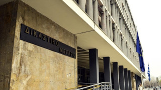 Θεσσαλονίκη: Ήπιε σαπούνι πριν δικαστεί για τη δολοφονία του πεθερού της