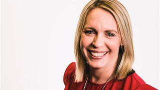 Νεκρή 44χρονη ραδιοφωνική παραγωγός του BBC μετά το εμβόλιο της AstraZeneca