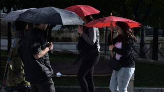 Καιρός: Καταιγίδες και λασποβροχές από Δευτέρα