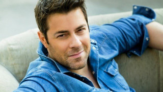 Ο Χολίδης κάνει παρέμβαση στην εκπομπή του Τσουκαλά (VIDEO)