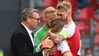 Έρικσεν: Σμάιχελ και Κιάερ αγκάλιασαν τη σύντροφό του