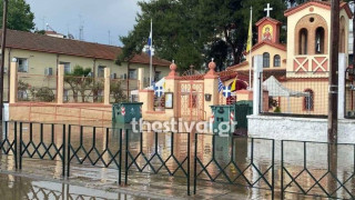 Χάος από την πλημμύρα στη Σταυρούπολη! (vid)