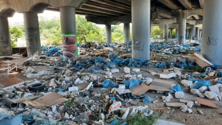 Κινέζοι σε απόγνωση: «Δώστε μας τα σκουπίδια σας»