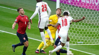 Euro 2020: Ένα γκολ του Στέρλινγκ έστειλε την Αγγλία στην επόμενη φάση