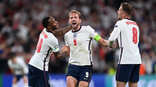 Παραληρεί ο Αγγλικός Τύπος για την πρόκριση των «λιονταριών»