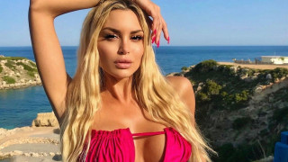 Η Αλεξάνδρα Παναγιώταρου φέρνει τον... καύσωνα, αντέχεις;