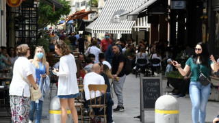 Ξεκινάει σήμερα η Covid Free εποχή, με app η είσοδος στους κλειστούς χώρους