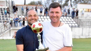 Μένουν Μπούρκας-Δούμας για τέταρτη χρονιά