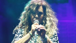 Ξεσπά η Ελένη Δήμου: «Ντροπή! Έκανα το εμβόλιο, αλλά δεν πήρα πίσω τη ζωή μου!»