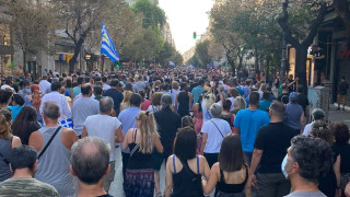 Συγκέντρωση κατά του υποχρεωτικού εμβολιασμού στον Λευκό Πύργο (vid)