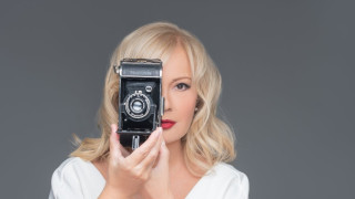 Μεταγραφή αεροδρομίου: Σε ποιο κανάλι συνεχίζει η Αγγελική Νικολούλη!