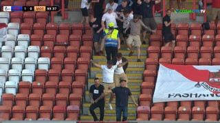 Σκωτία: Επικό… ντου των οπαδών στον αγωνιστικό χώρο!