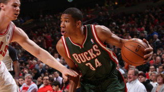 Δίδυμο με Πάρκερ στο Λας Βέγκας ο Αντετοκούνμπο 