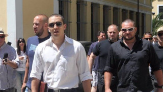 "Καντήλια" από τον Κασιδιάρη για την προφυλάκιση Ματθαιόπουλου (βίντεο)