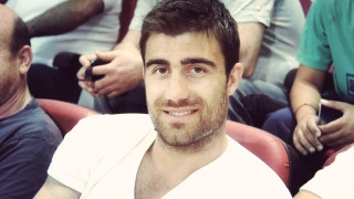 Ο Παπασταθόπουλος και η δικτατορία του Facebook