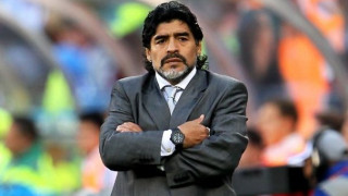 Mαραντόνα: «Ηλίθιοι ο Πελέ και ο Μπεκενμπάουερ»