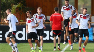 Η... ψαλίδα έκλεισε