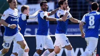 «Ανέβηκε» η Ντάρμσταντ, στο μπαράζ η Καρλσρούη κόντρα στο Αμβούργο