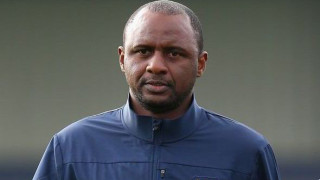 «Γλυκοκοιτάζει» Βιεϊρά η Νιουκάστλ