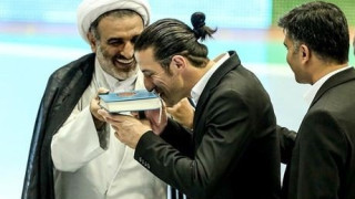 Xριστιανός ο αρχηγός της εθνικής Ιράν!