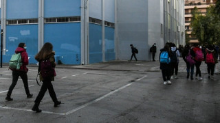 Φωτιές: Voucher 200 ευρώ και μεταγραφές για πληγέντες φοιτητές