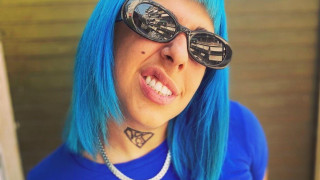 Super Κική: Κατέγραψε άνδρα να αυνανίζεται