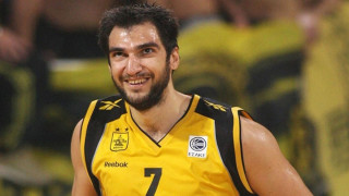 Καταδίκη ορθοπεδικού για ιατρικό λάθος σε επέμβαση στον Χρήστο Ταπούτο