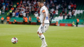 ΠΑΟΚ: Η εικόνα της Παναγίας δίπλα στη φανέλα του Βιεϊρίνια