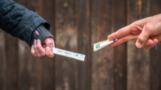 Αντιεμβολιαστές «ψαρεύουν» έναντι αμοιβής ψεύτικα πιστοποιητικά από γιατρούς