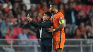 Ολλανδία: Πρόστιμο και 5 χρόνια απαγόρευσης εισόδου στα γήπεδα στον 13χρονο που έβγαλε selfie με τον Ντεπάι