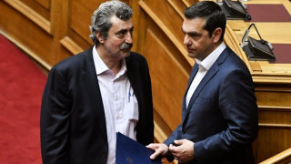 Τσίπρας: Εμβολιάσθηκε ο Πολάκης