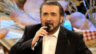 Απίστευτα νούμερα τηλεθέασης στο τελευταίο «Τσαντίρι» του Λάκη Λαζόπουλου