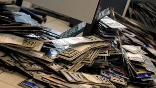 Online ακινησία: Πρόστιμο 10.000 ευρώ αν «ξεχάσετε» τις πινακίδες στο όχημα!